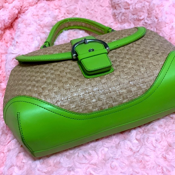 Lime green,summer bag and never used purse. - Picture 2 of 6